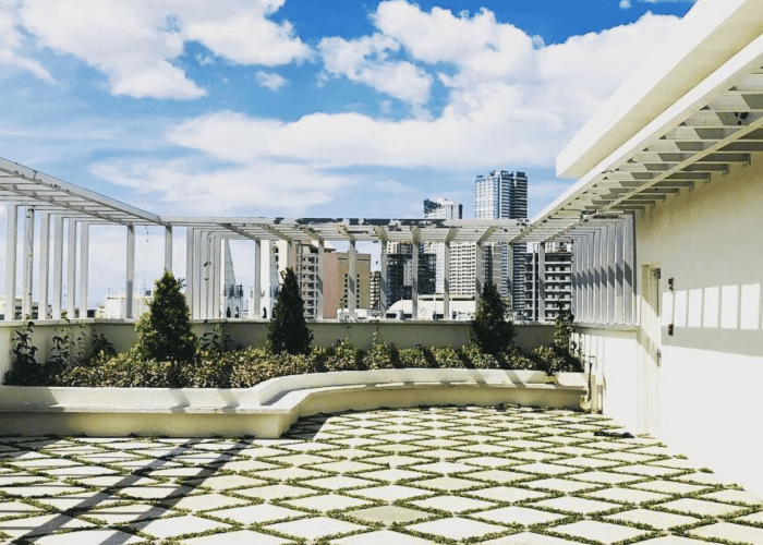 VIEWING DECK