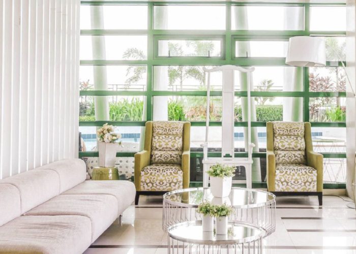 lounge-symphony-towers_-condo-in-timog